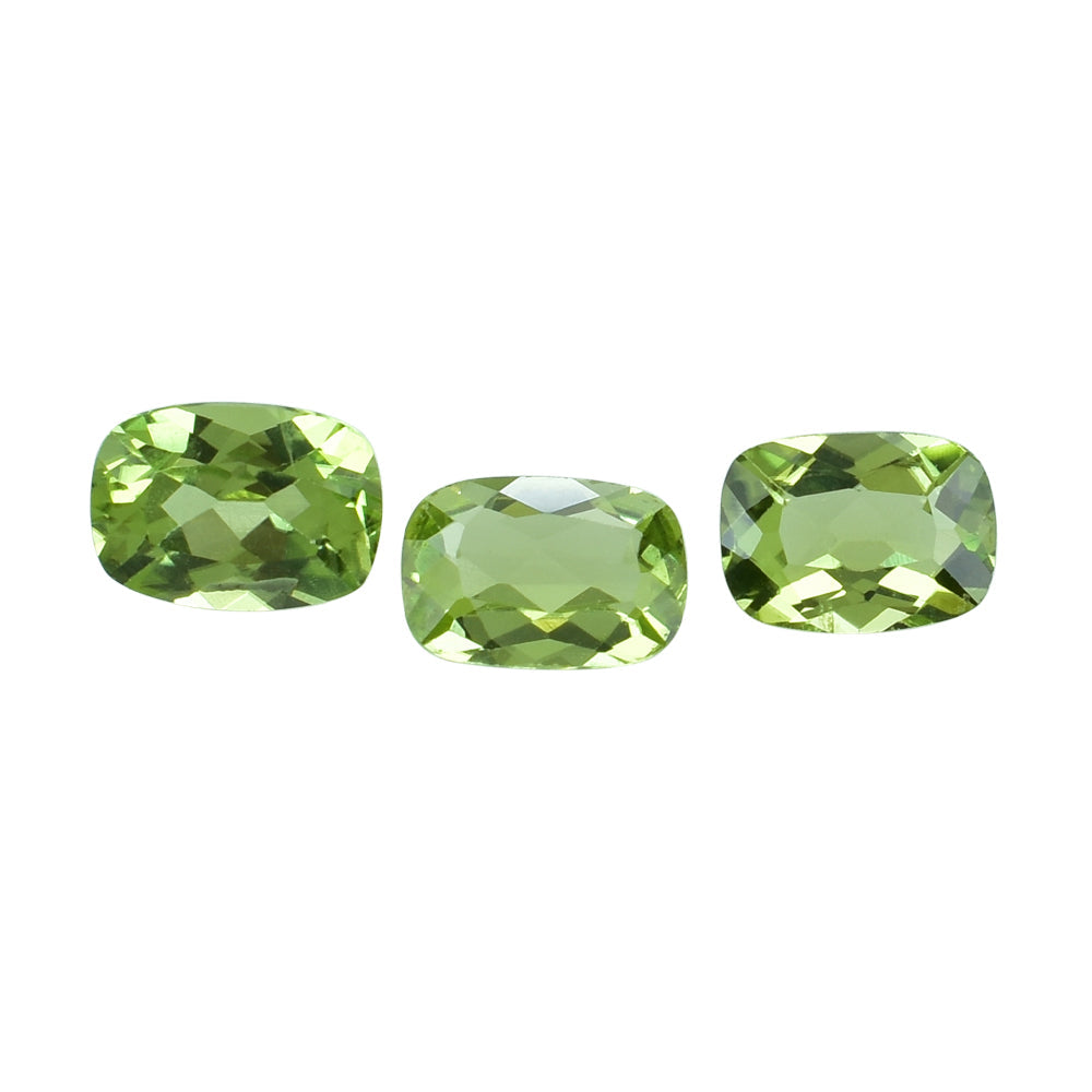 PERIDOT CUT CUSHION (SI) 7X5MM 0.78 Cts.