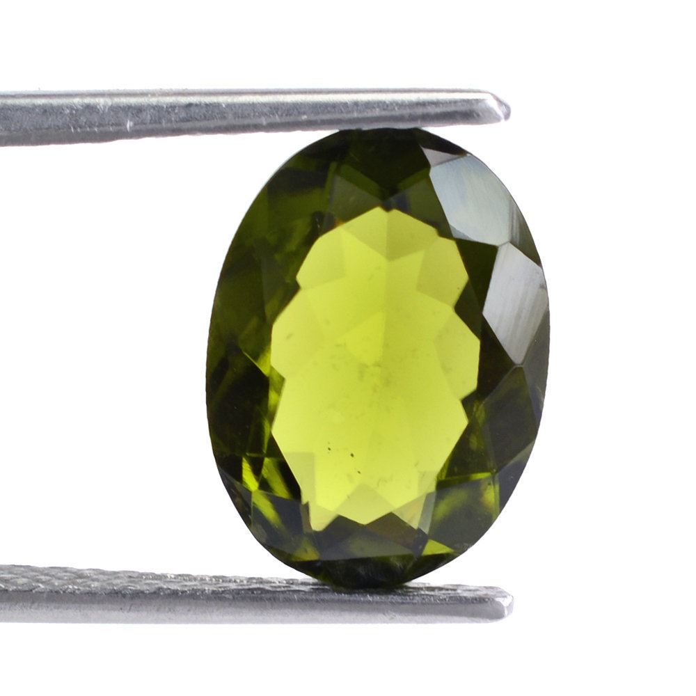 PERIDOT CUT OVAL (OILY) 14X10MM 5 Cts.