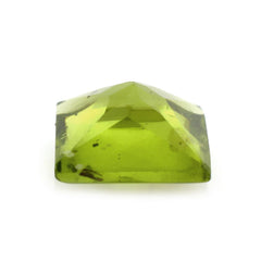 PERIDOT BUFFTOP SQUARE (HI) 8MM 2.50 Cts.