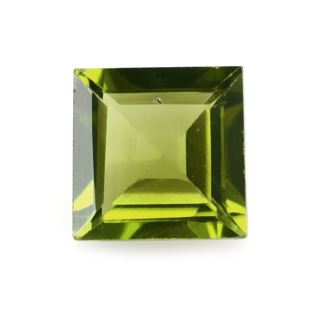 PERIDOT CUT SQUARE (SI) 7MM 1.70 Cts.