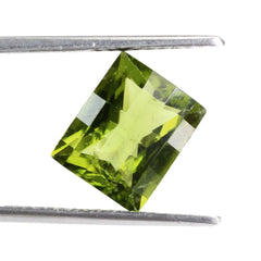 PERIDOT CHESS CUT BAGUETTE (HI) 11X9MM 5.25 Cts.
