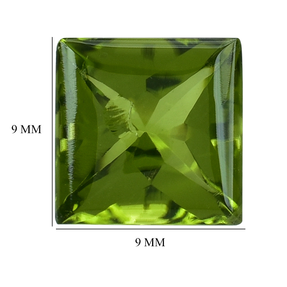 PERIDOT BUFFTOP PRINCESS CUT SQUARE 9MM 3.63 Cts.
