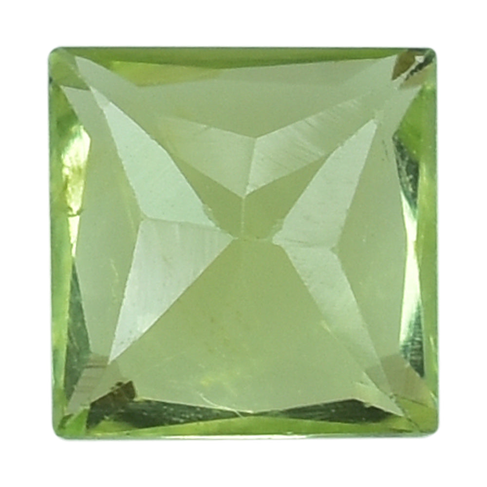 PERIDOT PRINCESS CUT SQUARE (SI) 5MM 0.64 Cts.