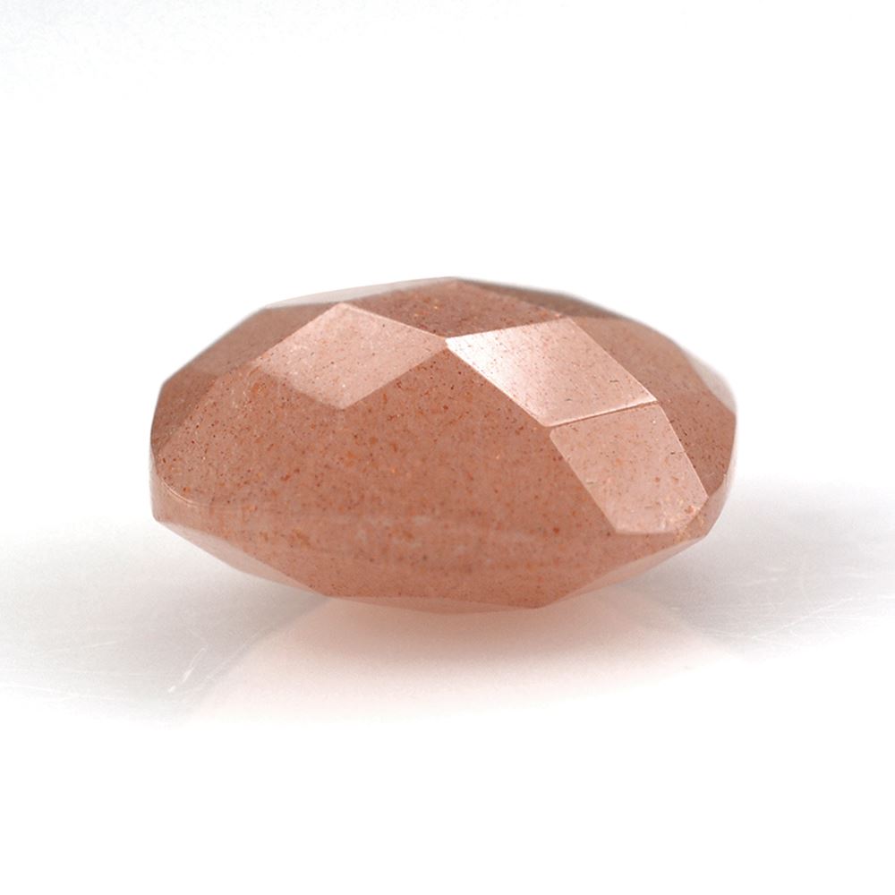 PEACH MOONSTONE BRIOLETTE CUSHION 10MM 3.55 Cts.