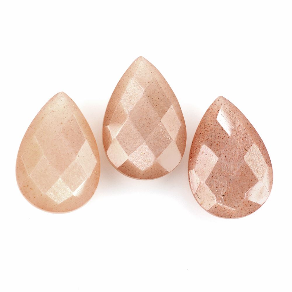 PEACH MOONSTONE BRIOLETTE PEAR 12X8MM 2.48 Cts.