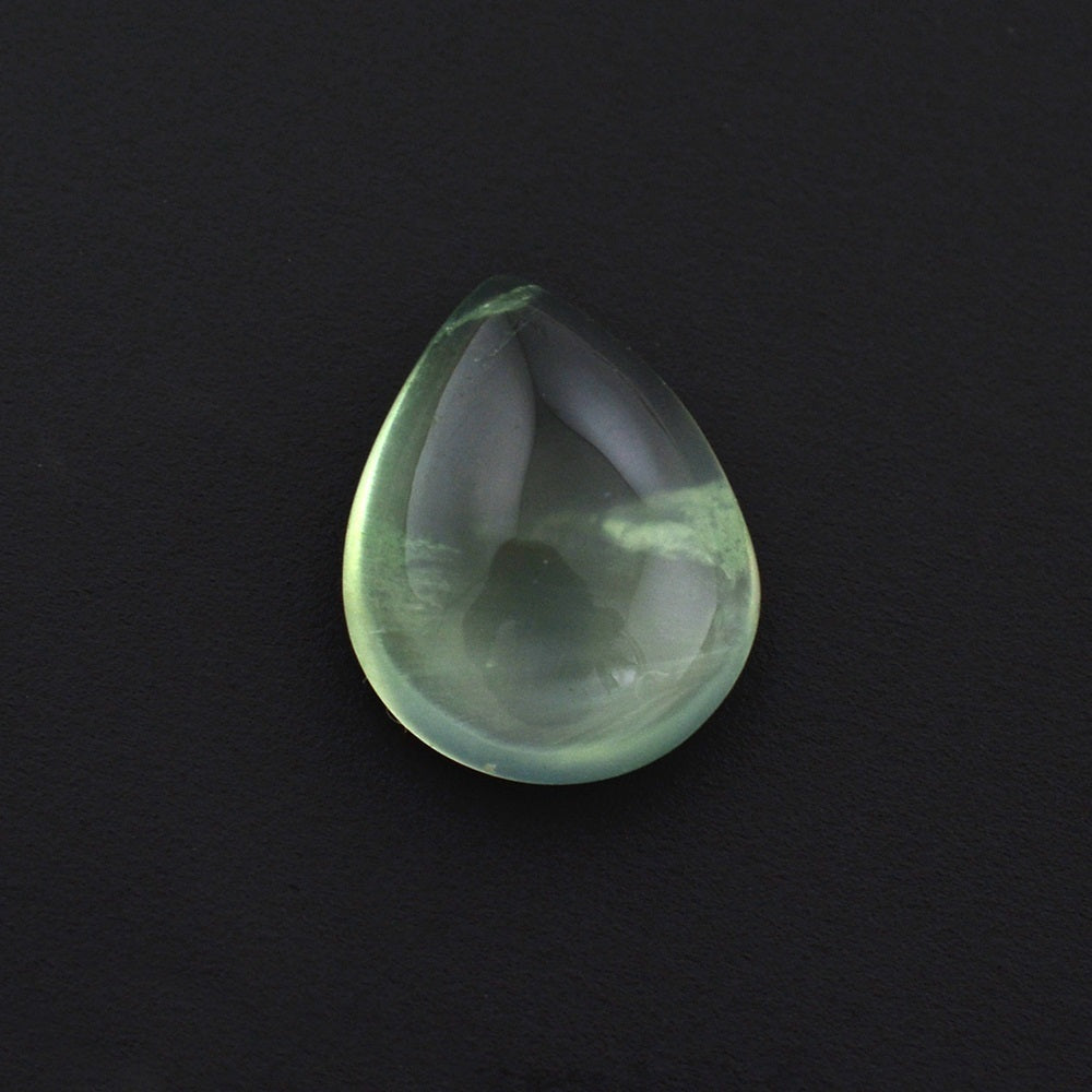 PREHNITE PEAR CAB 9X7MM 1.65 Cts.