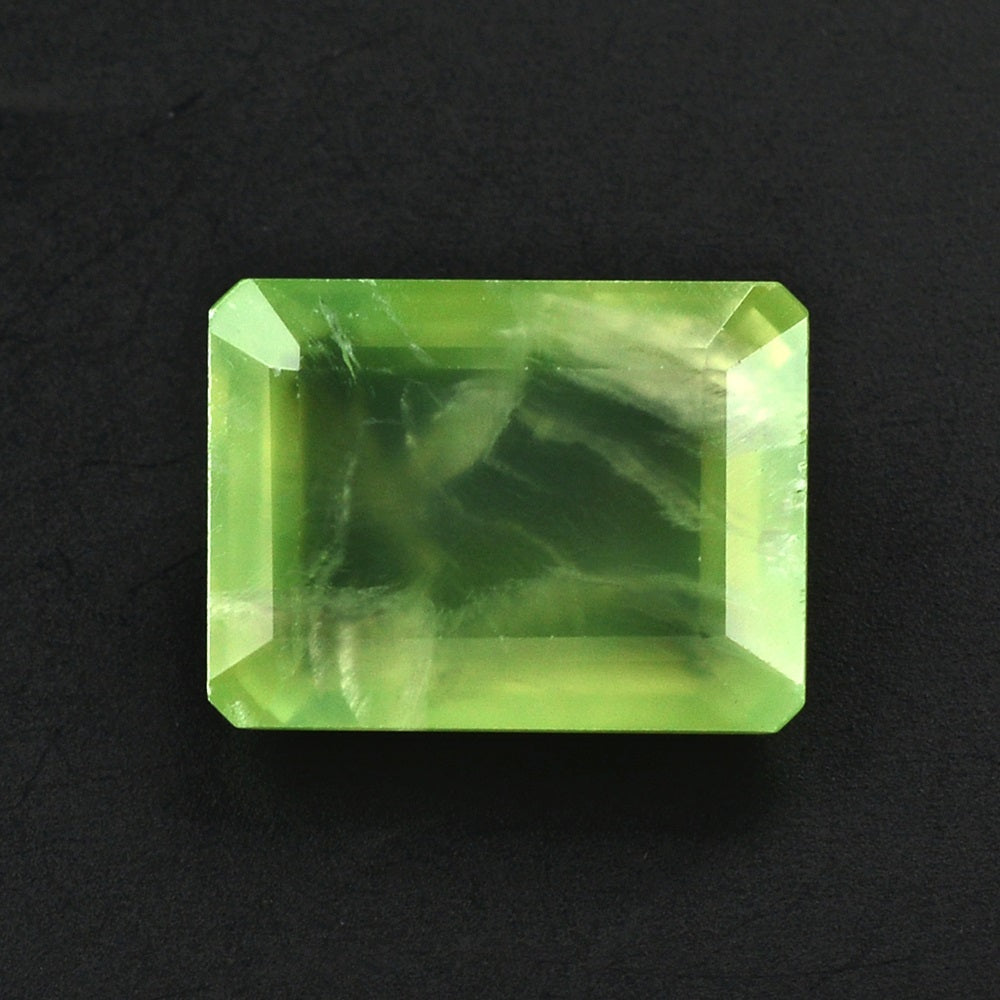 PREHNITE CUT OCTAGON 16X12MM 11.88 Cts.