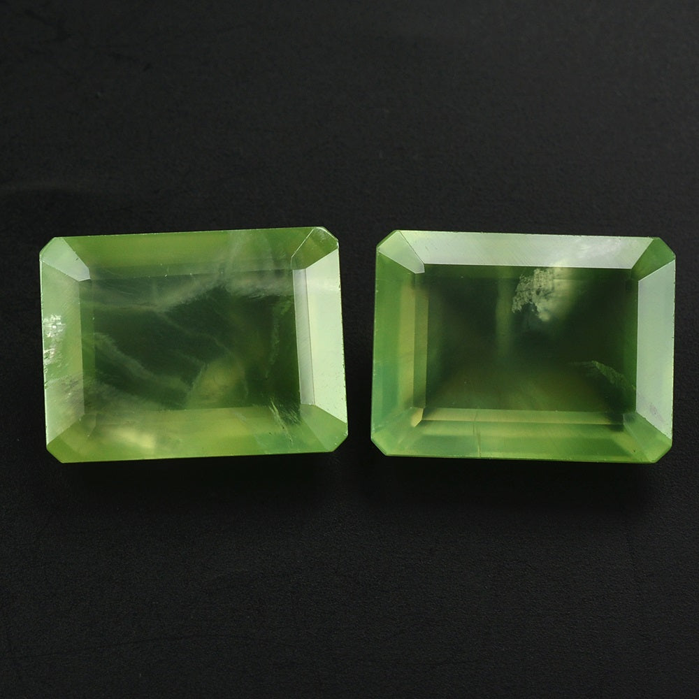 PREHNITE CUT OCTAGON 16X12MM 11.88 Cts.