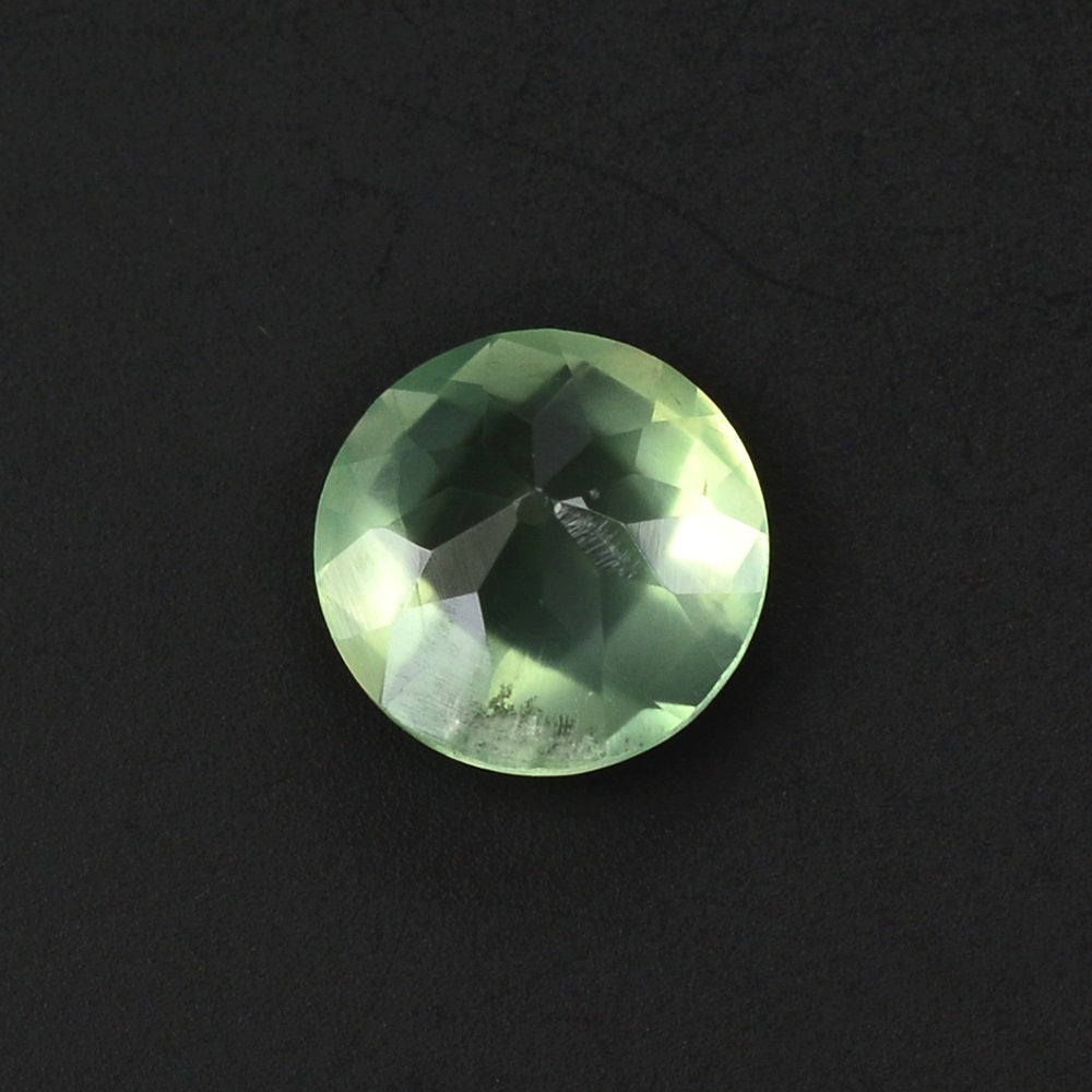 PREHNITE CHECKER CUT ROUND 8MM 1.84 Cts.