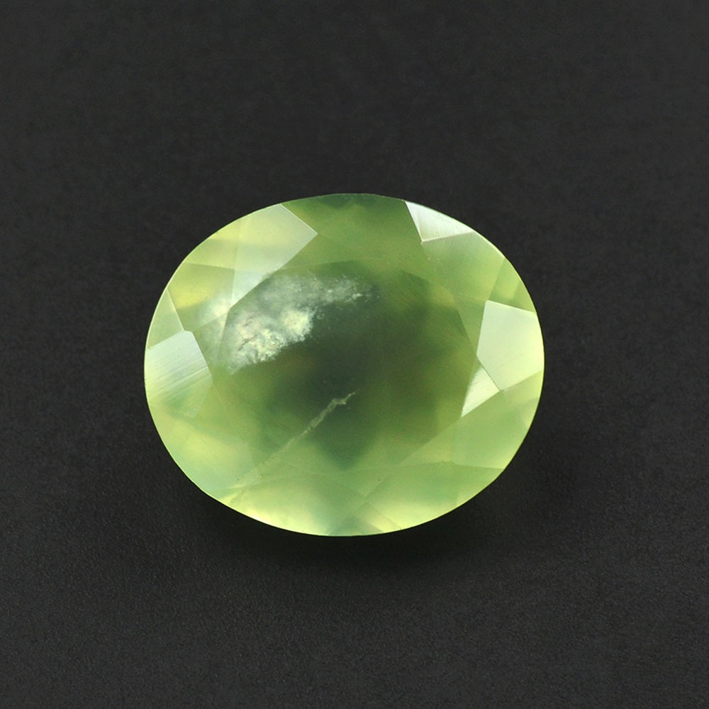 PREHNITE CUT OVAL 14X12MM 7.67 Cts.