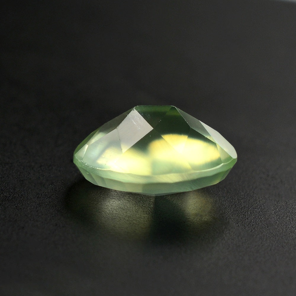 PREHNITE ROSE CUT OVAL 10X8MM 2.73 Cts.