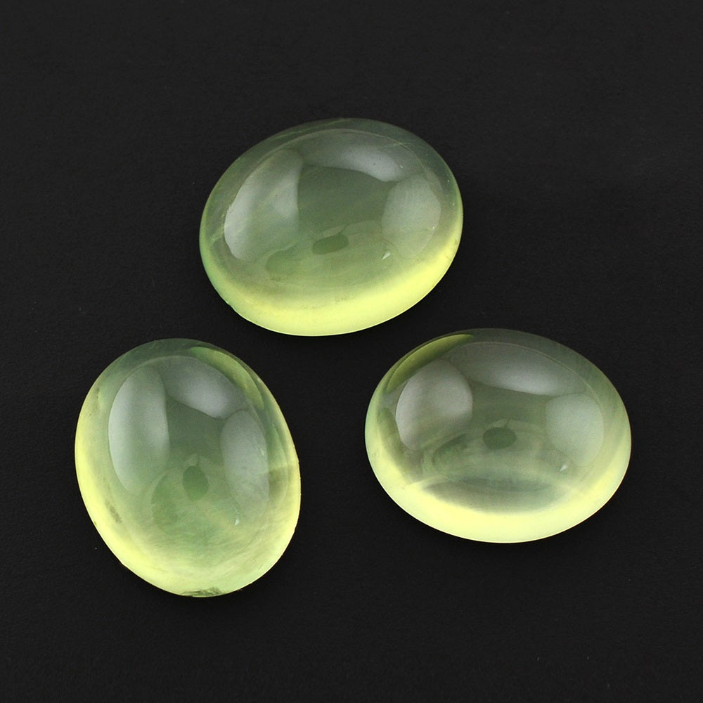 PREHNITE OVAL CAB 11X9MM 3.97 Cts.