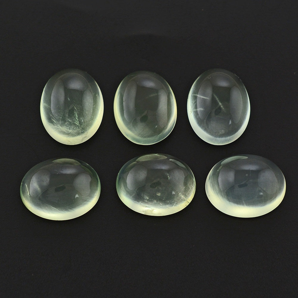 PREHNITE OVAL CAB 10X8MM 2.97 Cts.