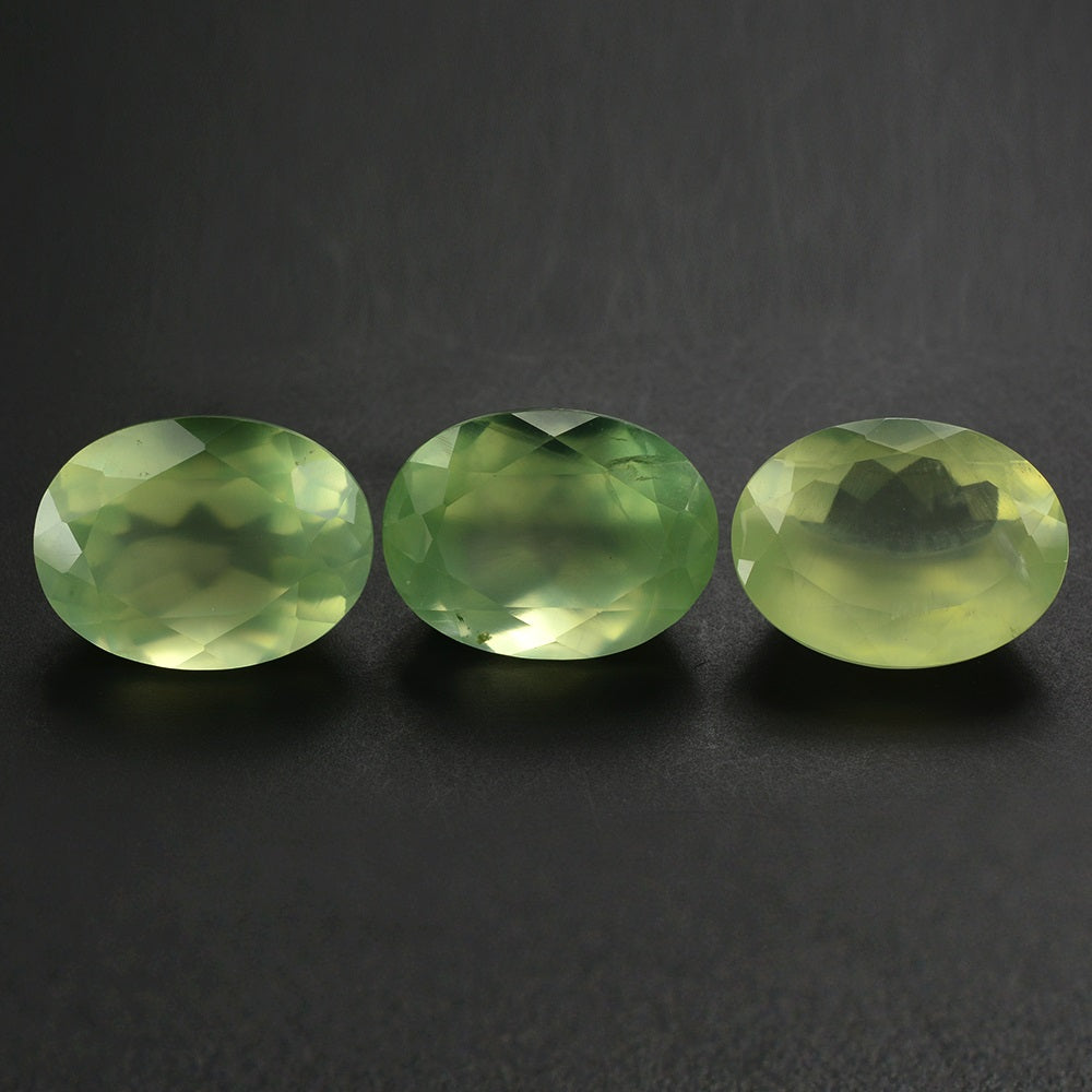 PREHNITE CUT OVAL 16X12MM 10.75 Cts.