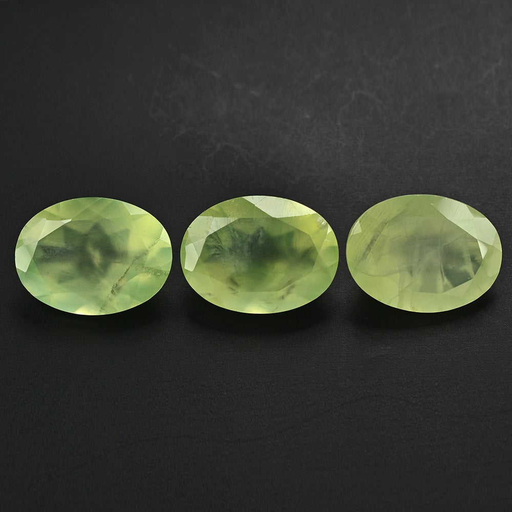 PREHNITE CUT OVAL 16X12MM 8.38 Cts.