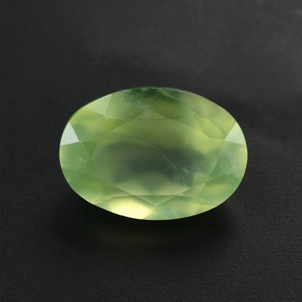 PREHNITE CUT OVAL 14X10MM 6.58 Cts.