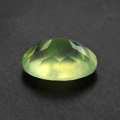 PREHNITE CUT OVAL 14X10MM 6.60 Cts.