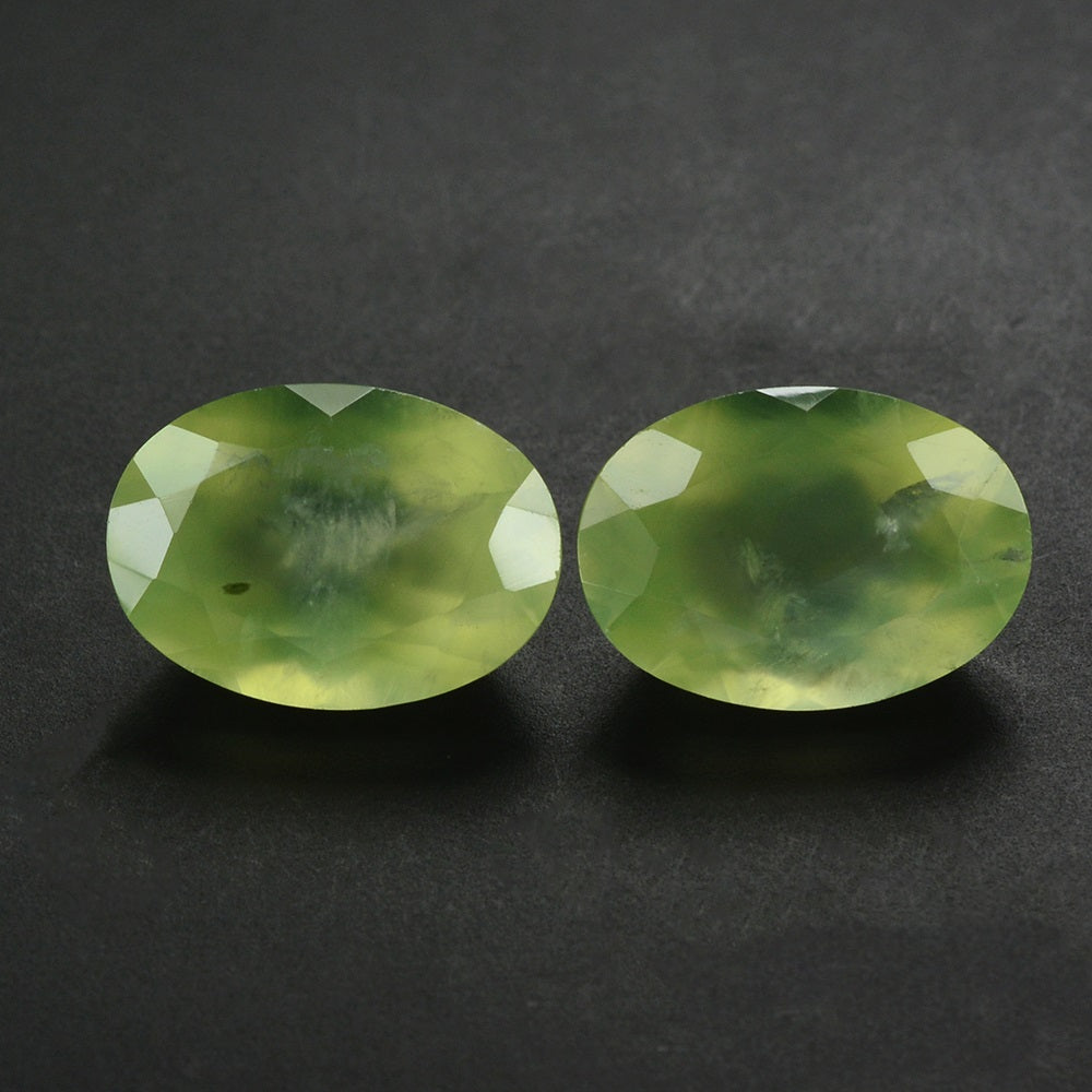 PREHNITE CUT OVAL 14X10MM 6.60 Cts.