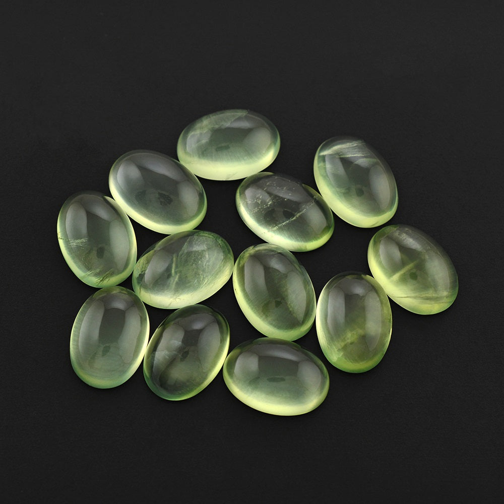 PREHNITE OVAL CAB 10X7MM 2.06 Cts.