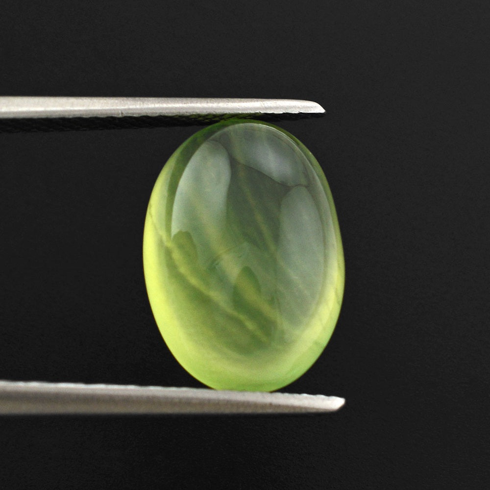PREHNITE OVAL CAB 14X10MM 6.20 Cts.