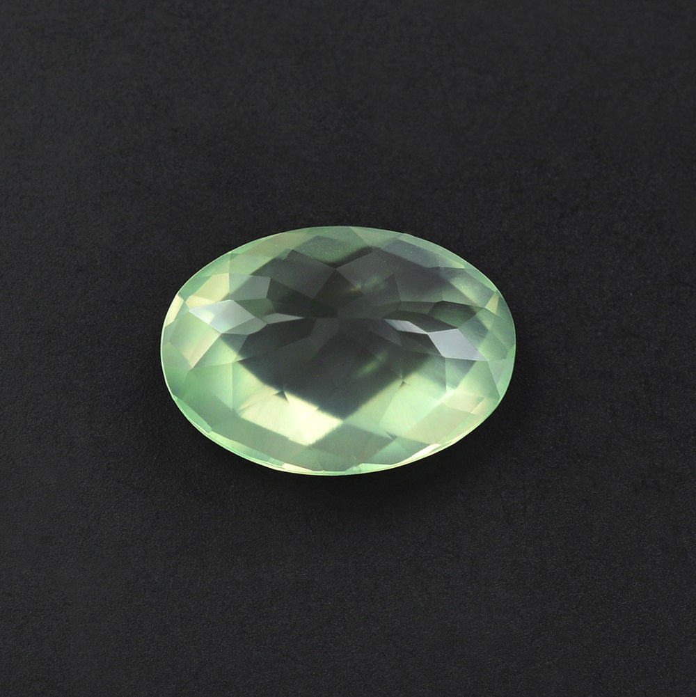 PREHNITE CHECKER CUT OVAL 14X10MM 5.33 Cts.