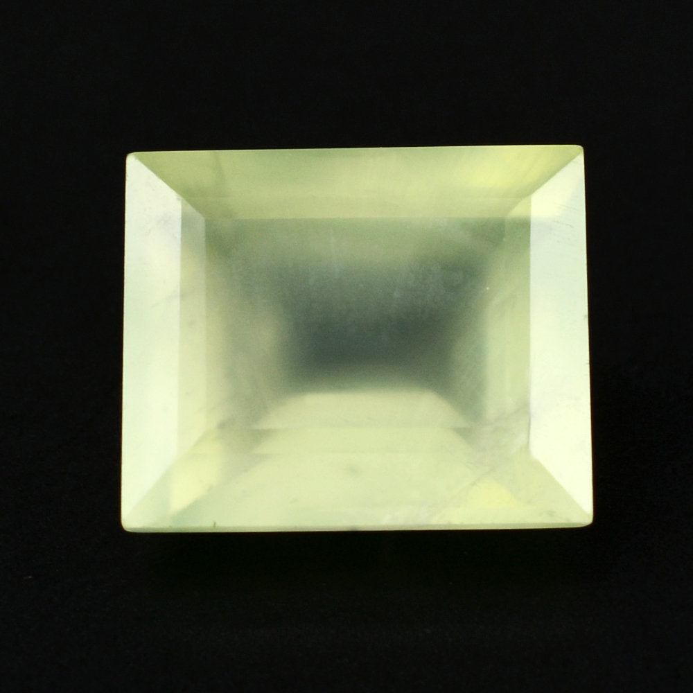 PREHNITE CUT BAGUETTE 12X10MM 6.63 Cts.