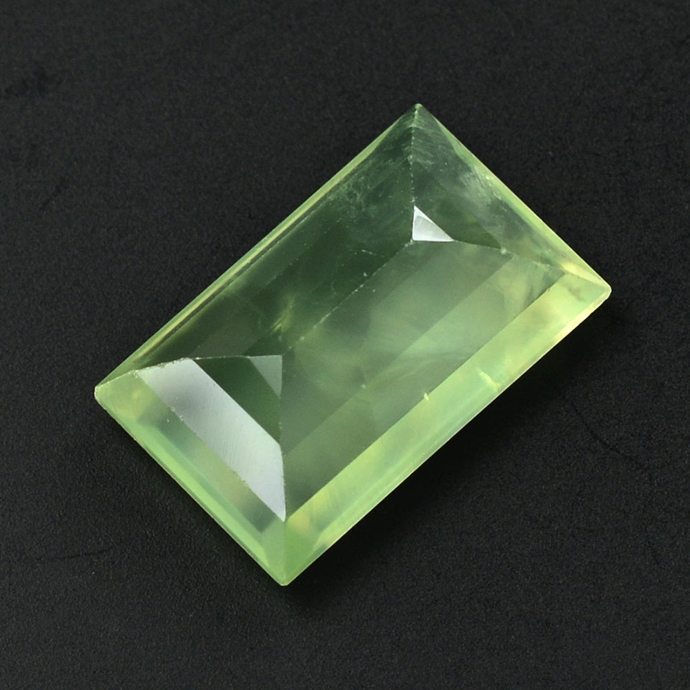 PREHNITE CUT BAGUETTE 16X10MM 9.80 Cts.