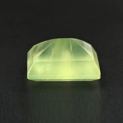 PREHNITE CUT BAGUETTE 12X10MM 6.45 Cts.