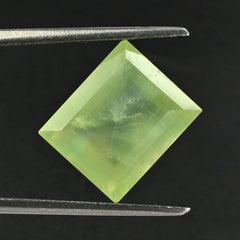 PREHNITE CUT BAGUETTE 12X10MM 6.45 Cts.