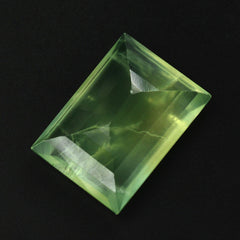 PREHNITE CUT BAGUETTE 18X13MM 15.60 Cts.