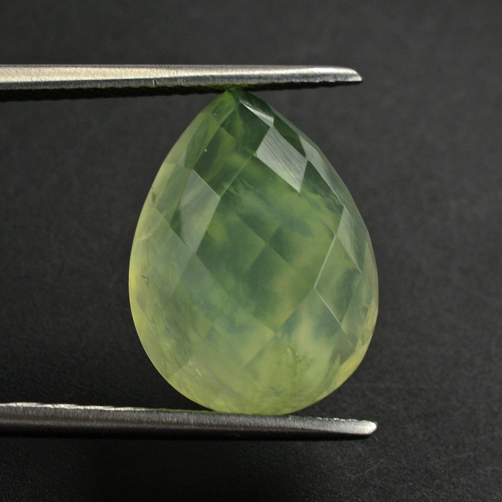 PREHNITE CHECKER PEAR CAB 16X12MM 10.15 Cts.