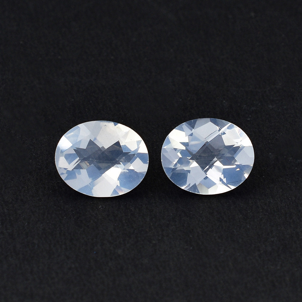 QUARTZ BLUE MOON CHECKER CUT (A/CLEAN) OVAL 12.00X10.00 MM 3.79 Cts.