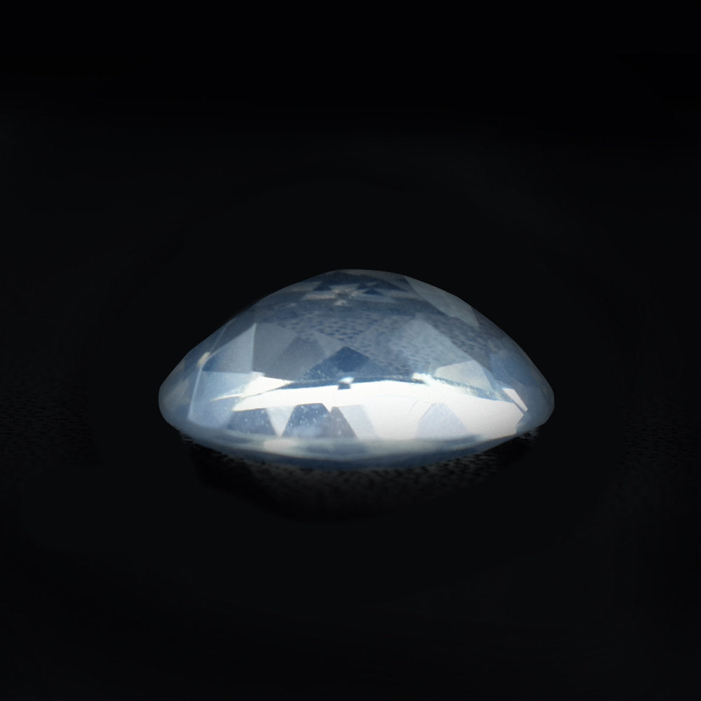 BLUE MOON QUARTZ CUT OVAL (A/CLEAN) 14.00X10.00 MM 5.26 Cts.