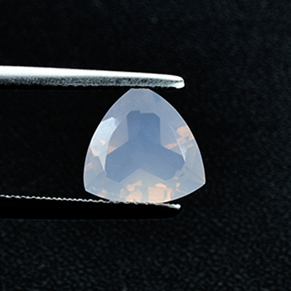 LAVENDER MOON QUARTZ CUT TRILLIAN (A/CLEAN) 10.00X10.00 MM 2.88 Cts.