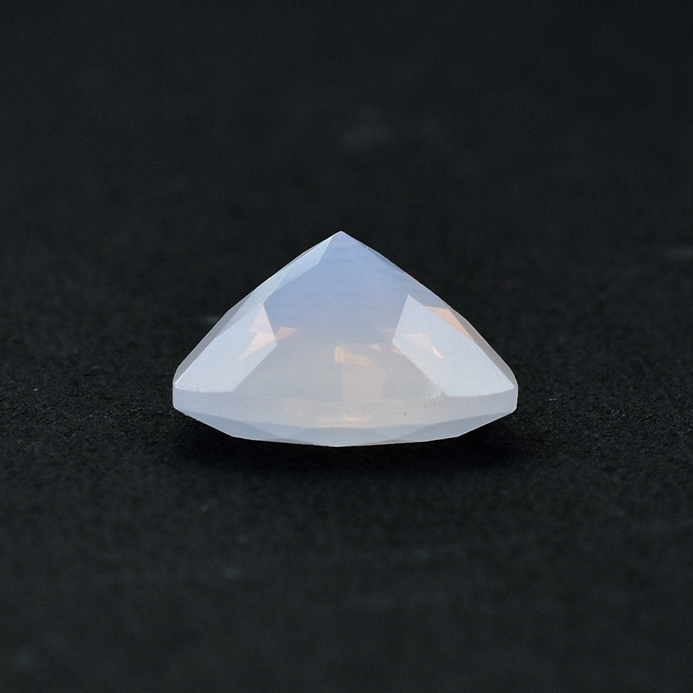 QUARTZ LAVENDER MOON CUT (A/CLEAN) TRILLIAN 13.00X13.00 MM 5.88 Cts.