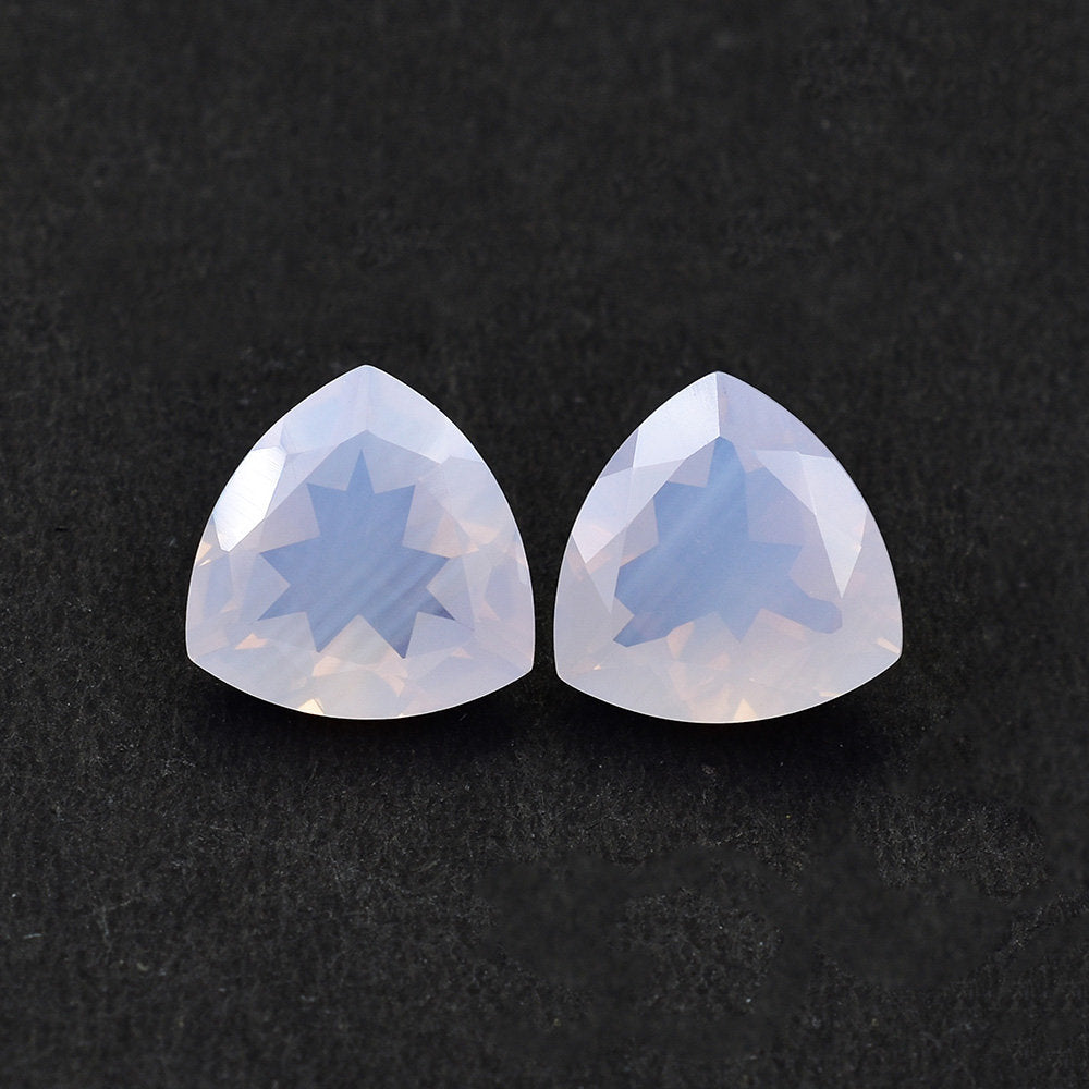 QUARTZ LAVENDER MOON CUT (A/CLEAN) TRILLIAN 13.00X13.00 MM 5.88 Cts.