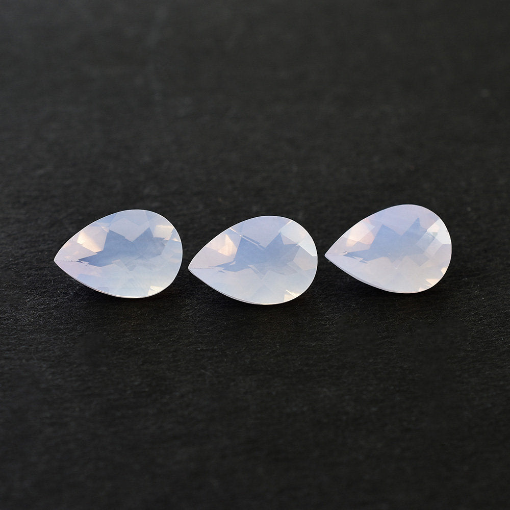 QUARTZ LAVENDER MOON CHECKER (A/CLEAN) PEAR 13.00X9.00 MM 3.20 Cts.