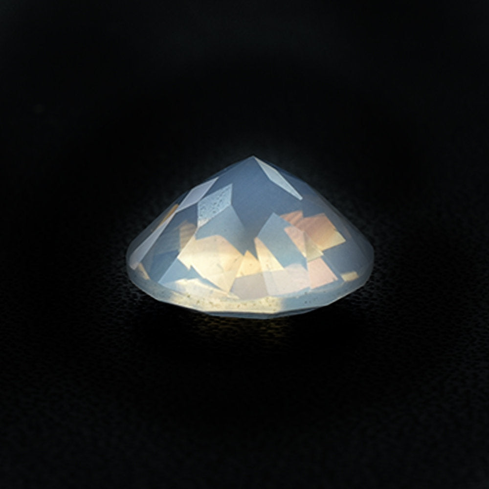 LAVENDER MOON QUARTZ CHECKER CUT ROUND (A/CLEAN) 11.00X11.00 MM 4.14 Cts.