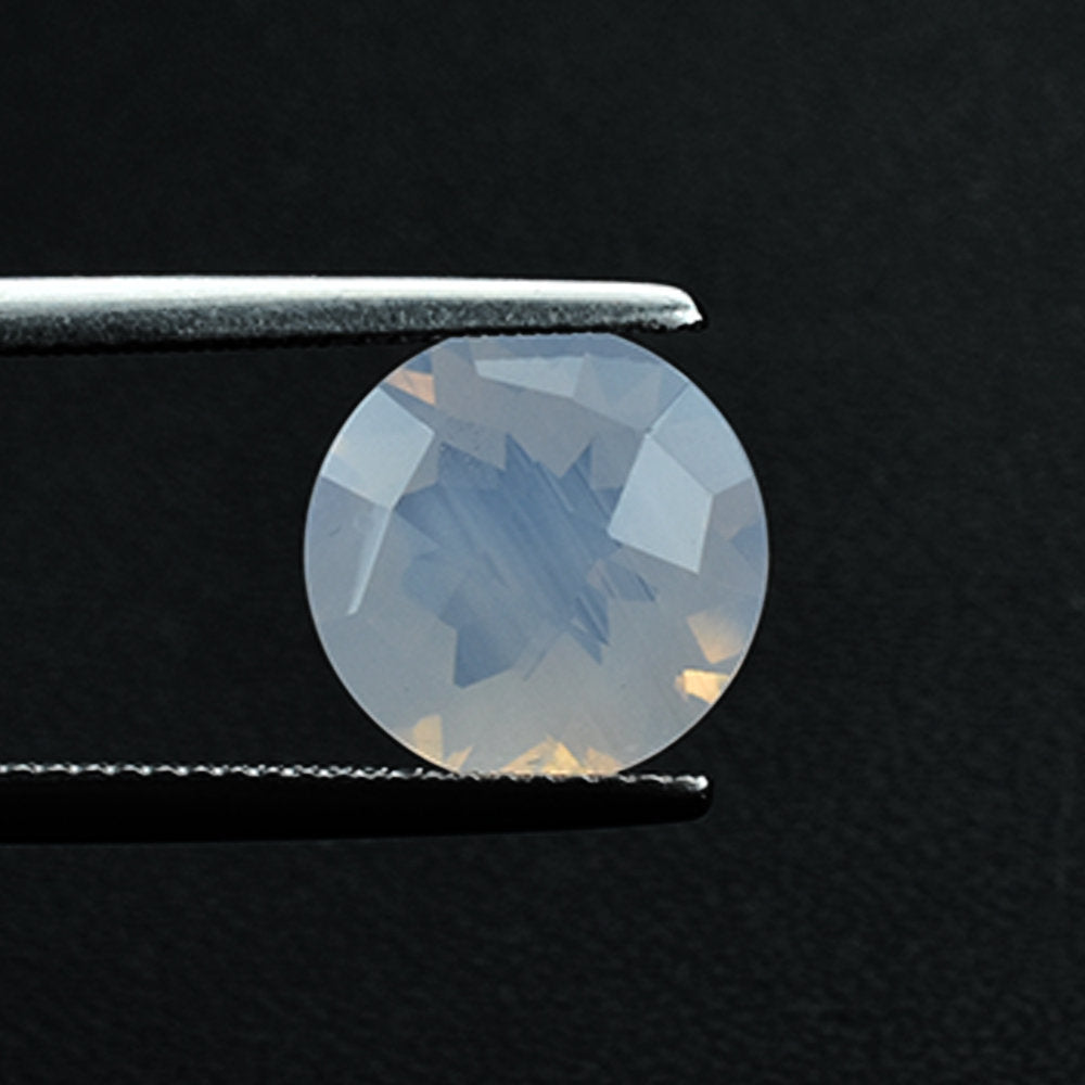 LAVENDER MOON QUARTZ CHECKER CUT ROUND (A/CLEAN) 11.00X11.00 MM 4.14 Cts.