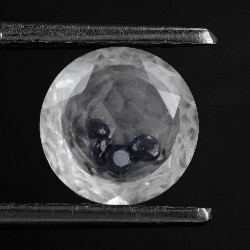 CRYSTAL CUT ROUND (WITH INSIDE BLACK SPINEL CUT ROUND 1.50MM) 8MM 1.62 Cts.