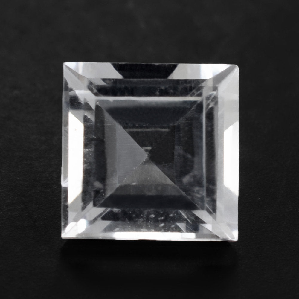 CRYSTAL CUT SQUARE 7MM 2.23 Cts.