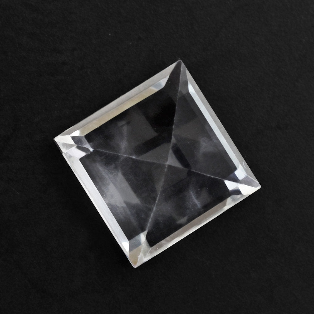 CRYSTAL CUT SQUARE 7MM 2.23 Cts.