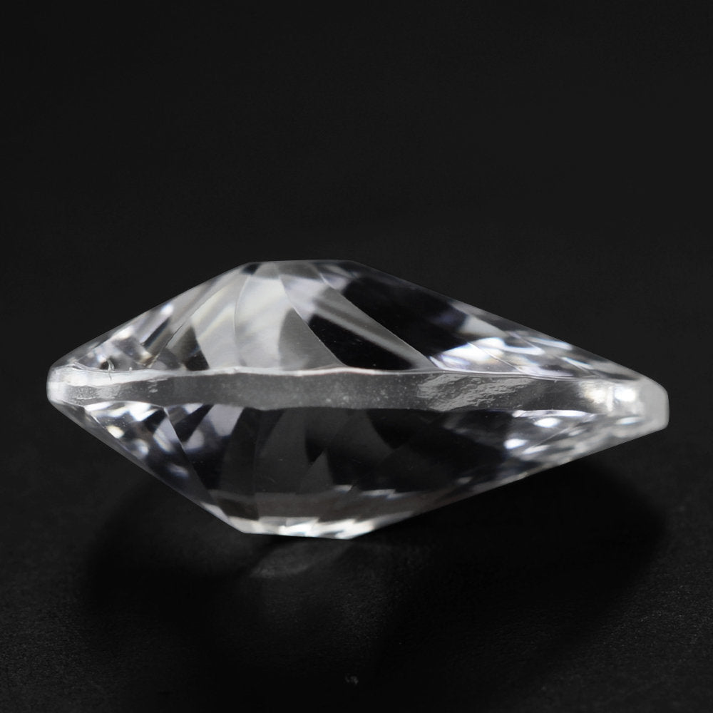 CRYSTAL CONCAVE BRIOLETTE PEAR 14X10MM 3.90 Cts.