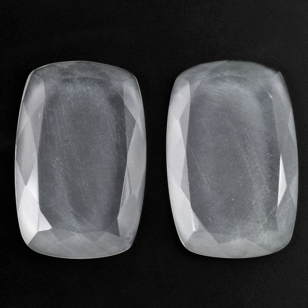 CRYSTAL CUT CUSHION WITH FROSTED BOTTOM 22X15MM 12.04 Cts.