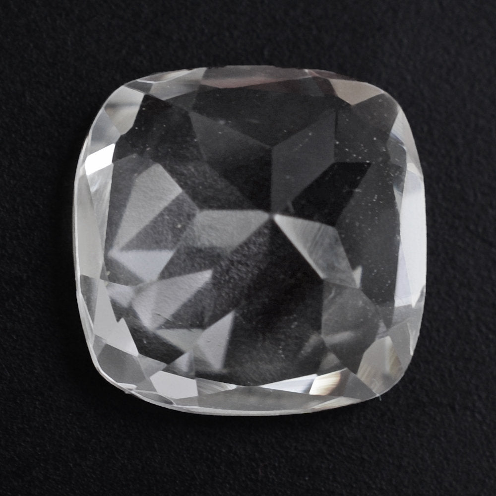 CRYSTAL CUT CUSHION 10MM 3.80 Cts.