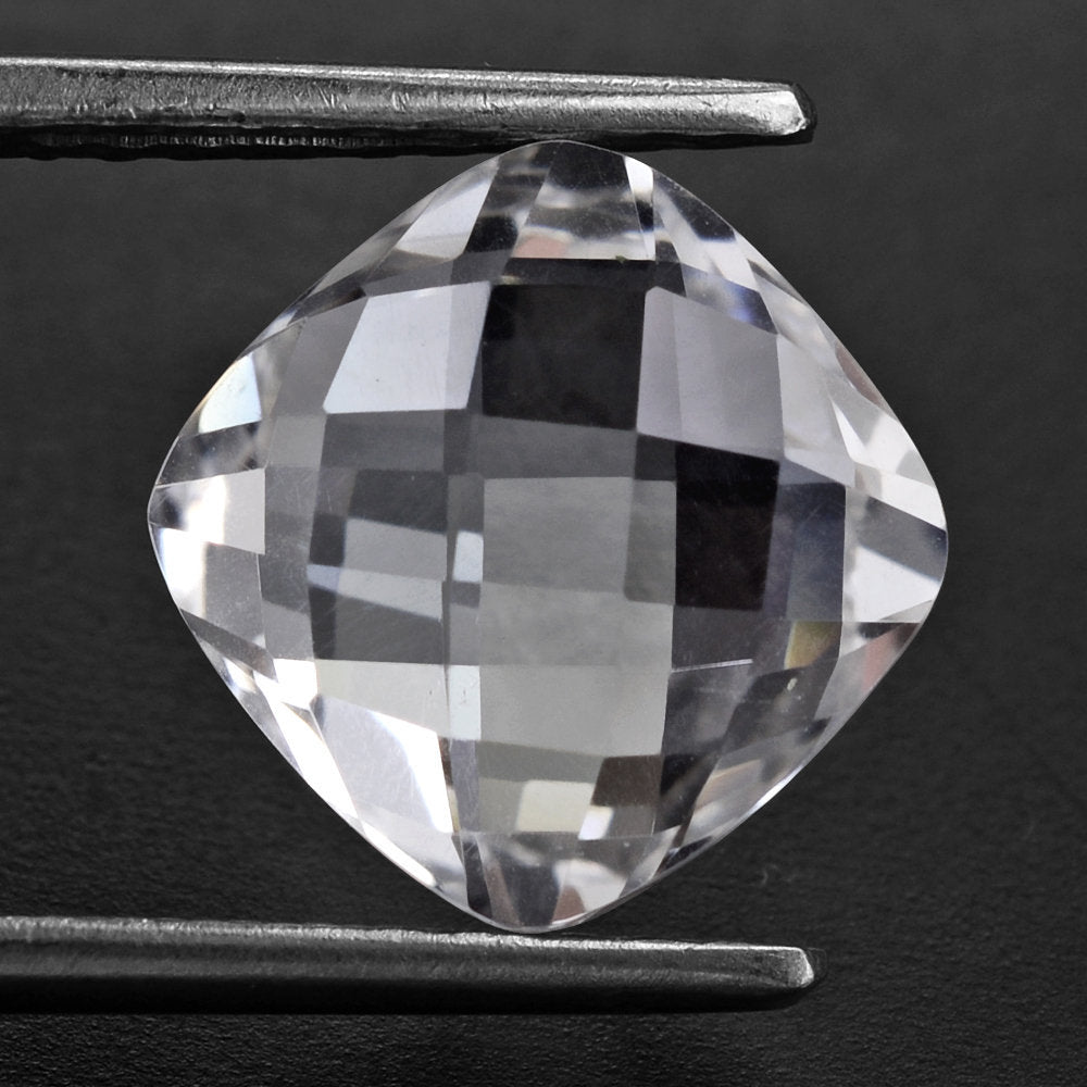 CRYSTAL BRIOLETTE CUSHION 10MM 3.82 Cts.