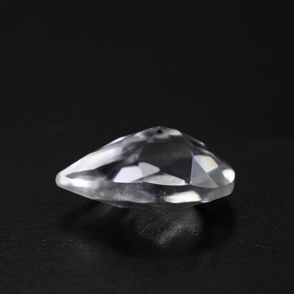 CRYSTAL CHECKER CUT PEAR 7X4MM 0.47 Cts.