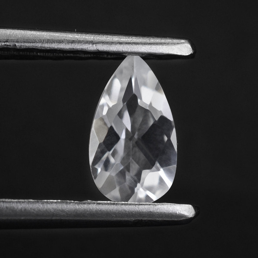CRYSTAL CHECKER CUT PEAR 7X4MM 0.47 Cts.