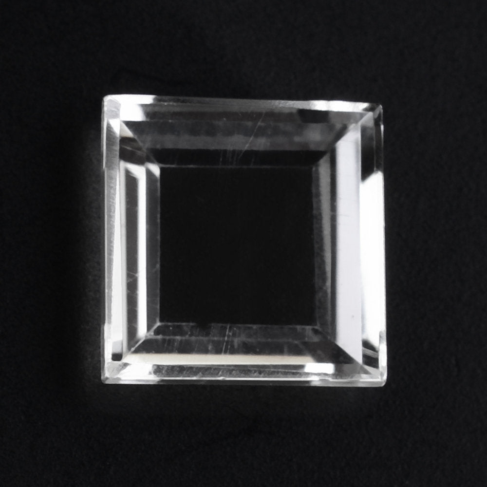 CRYSTAL SQUARE PLATES 8MM 1.89 Cts.