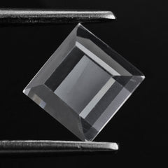 CRYSTAL SQUARE PLATES 8MM 1.89 Cts.
